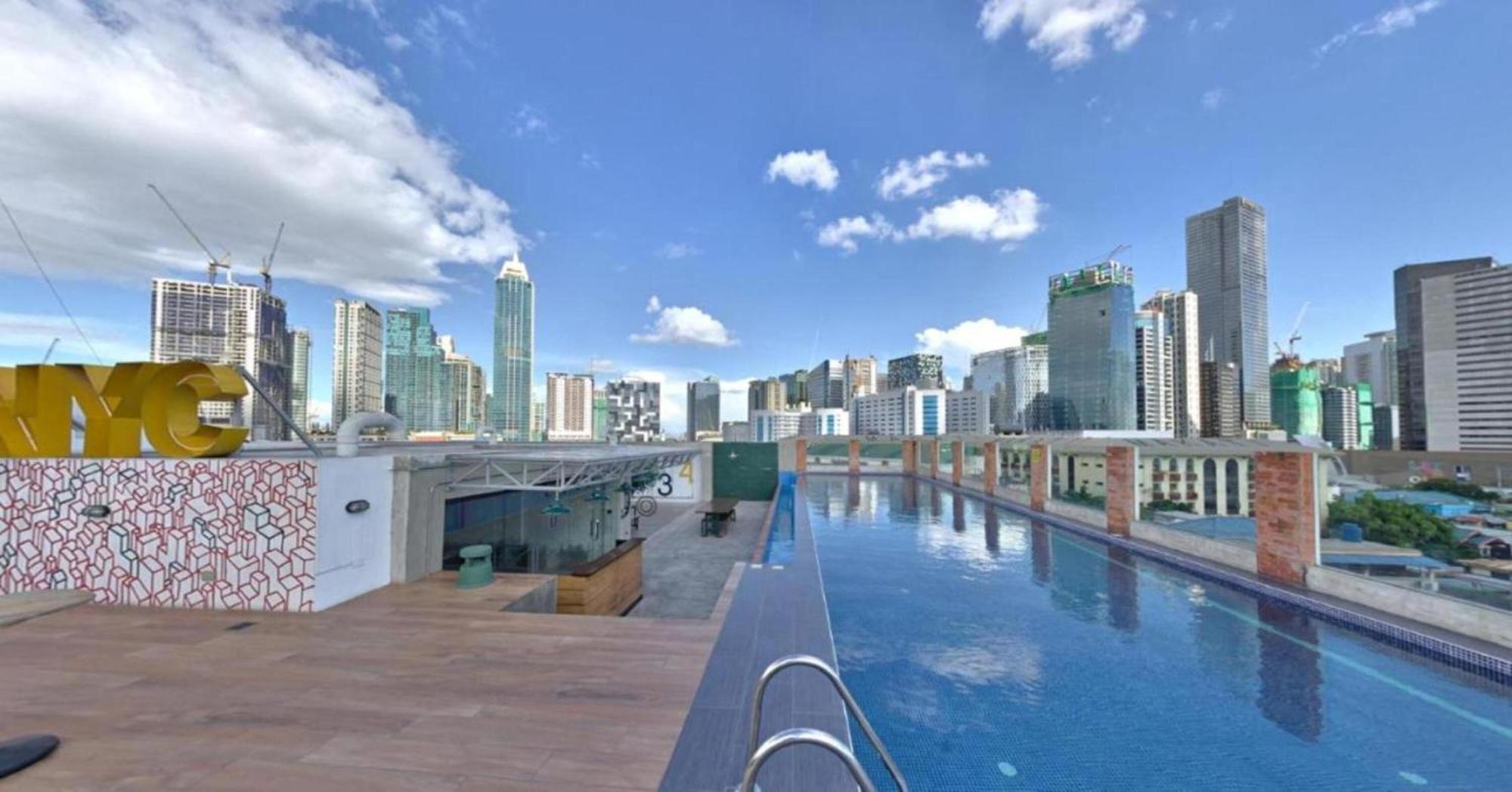 Oyo 563 Mytown New York Hotel Taguig Exterior photo