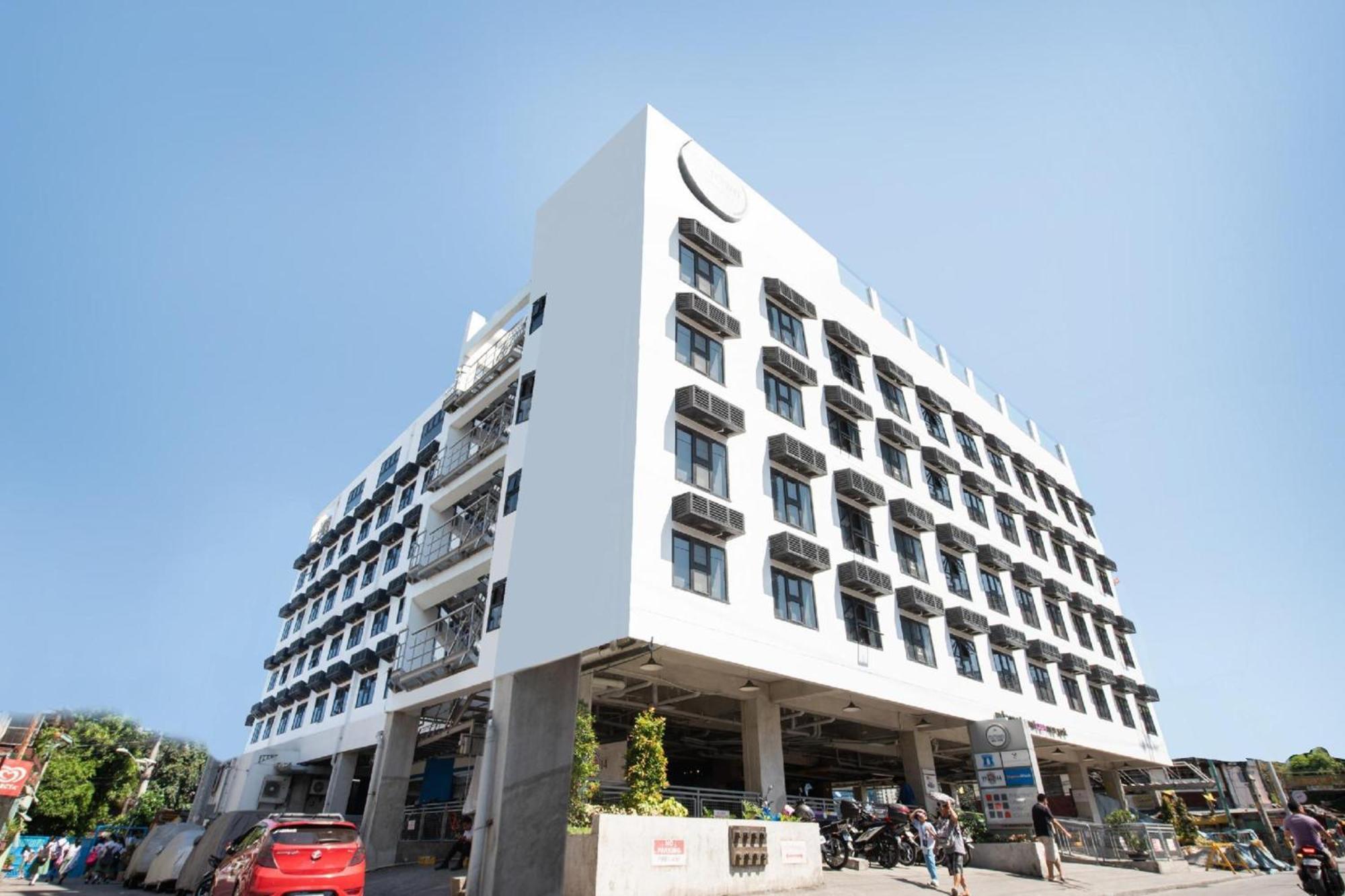 Oyo 563 Mytown New York Hotel Taguig Exterior photo